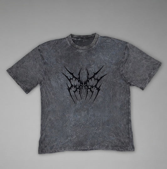 Shadow Thorn Gothic Graphic Tee – Dark Aesthetic Streetwear T-Shirt